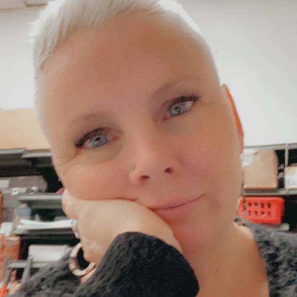 Meet your Posher, Jodi - Picture 1 of 1